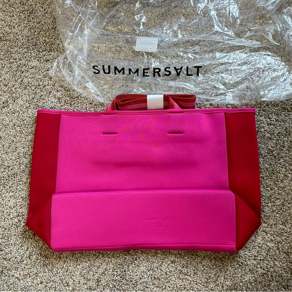 NWT SUMMERSALT Neoprene Beach Tote in Pink/Red Pool Party Travel Pink Preppy NEW - Picture 2 of 10